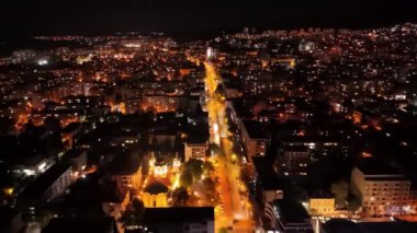 Stara Zagora Bulgaristan gece caddeleri insansız hava aracı görüntüsü