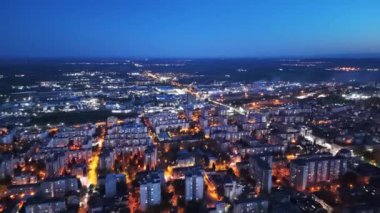 Stara Zagora gece sokağı insansız hava aracı görüntüsü