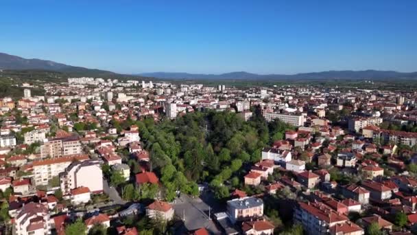 Kazanlak保加利亚东欧无人驾驶飞机视图 免版税图库视频片段