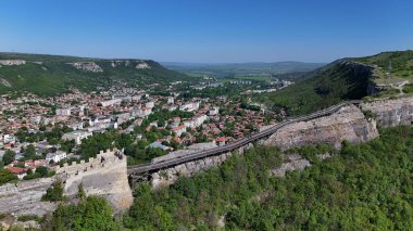 Provadia Bulgaristan Ovech kalesi insansız hava aracı panoraması