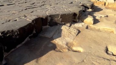 Siyah bazalt zemin giza piramitleri Khufu