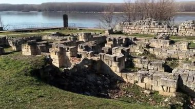 Kazıların zeminine ve Tuna Nehri 'ne karşı Silistra
