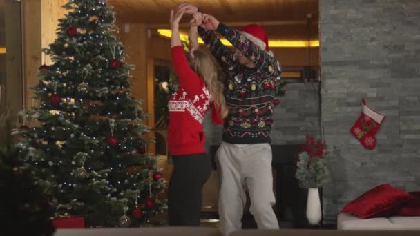 Man Woman Enjoy Each Other Company While Dancing Christmas Tree — Vídeo de stock