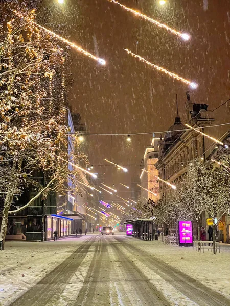 Vertical Idyllic Shot People Exploring Festive Streets Ljubljana Cold December Photos De Stock Libres De Droits