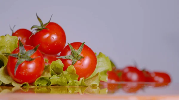 Copy Space Macro Dof Small Cherry Tomatoes Fall Wet Romaine — стоковое фото