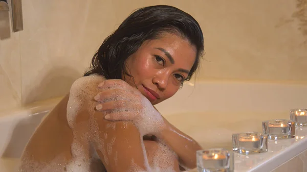 Attractive Young Lady Sitting Bath Full Foam Washing Her Body — Stockfoto