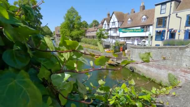 Canterbury Kent United Kingdom Setembro 2023 Casas Medievais Antigas Flores — Vídeo de Stock