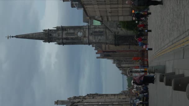 Edinburgh Scotland Verenigd Koninkrijk September 2023 Vertical Prachtige Klokkentoren Van — Stockvideo