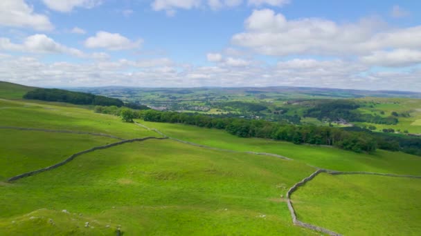 Aereo Magnifica Vista Del Paesaggio Ondulato Nello Yorkshire Dales National — Video Stock