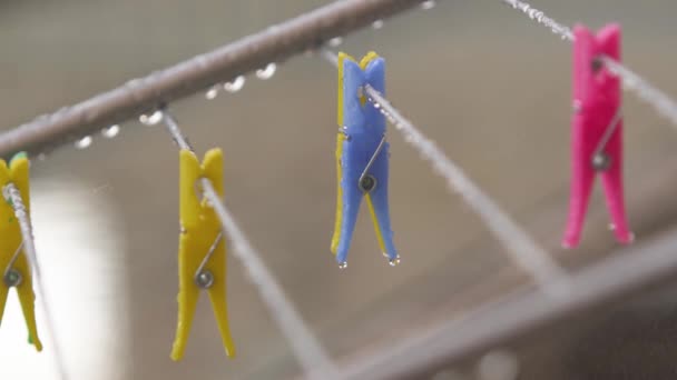 Wet Clothespins Rain — Vídeo de Stock
