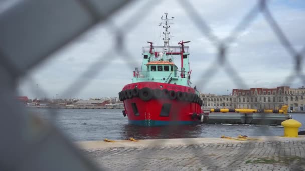 Remolcador Comienza Amarrar Puerto Marítimo — Vídeos de Stock