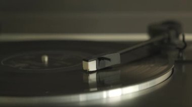 Vinil çalar döndürme, turntable tonearm