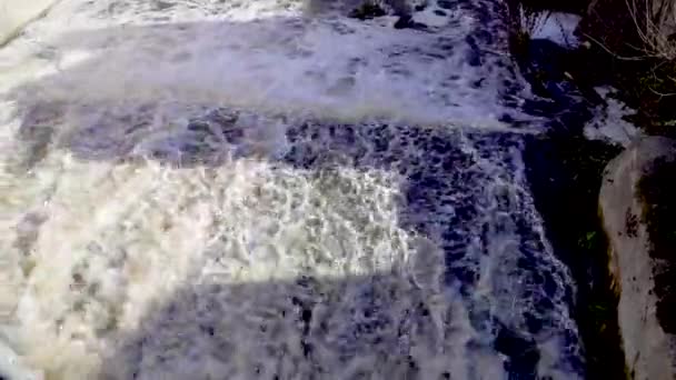 Seething Szybki Przepływ Wody Potem Powódź Katastrofa — Wideo stockowe