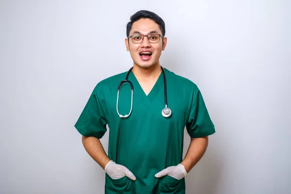 Nahaufnahme Eines Professionellen Arztes Oder Krankenpflegers Der Grüne Peelings Trägt — Stockfoto