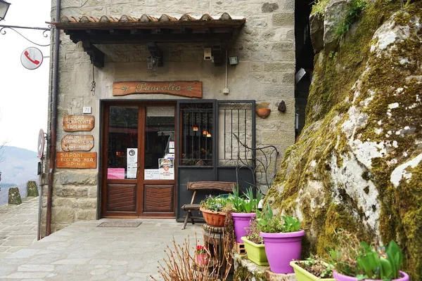 Boutique Typique Dans Ancien Village Quota Poppi Toscane Italie — Photo