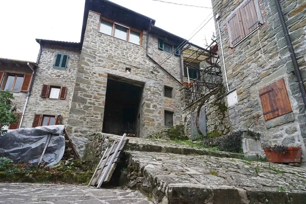 Talya Nın Antik Ortaçağ Köyü Raggiolo Toskana Bir Göz Atalım — Stok fotoğraf
