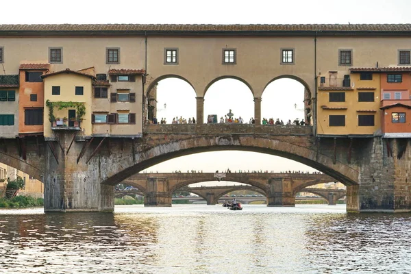Ponte Vecchio Seen Boat Arno River Florence Tuscany Italy — Stock Photo, Image