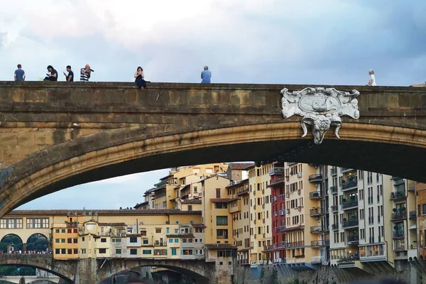 Puente Santa Trinita Visto Desde Barco Río Arno Florencia Toscana —  Fotos de Stock