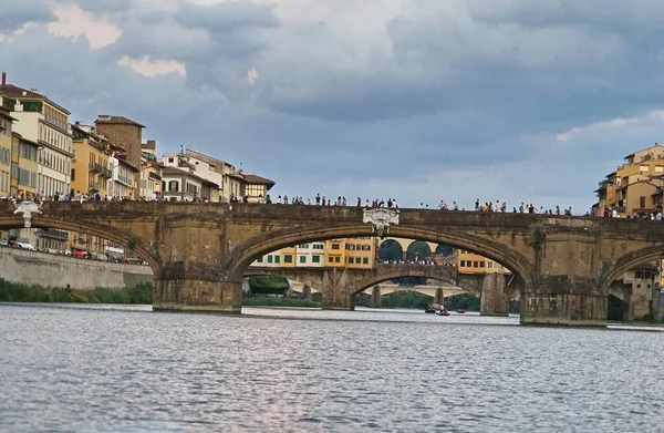 Pont Santa Trinita Partir Bateau Sur Rivière Arno Florence Toscane — Photo