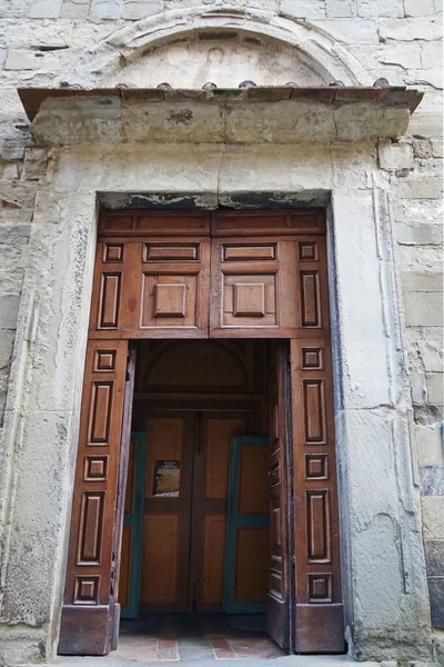 Входная Дверь Приходскую Церковь Сан Бартоломео Средневековом Старом Городе Ангиари — стоковое фото