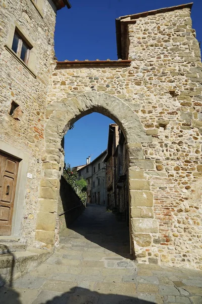 Ворота Святого Ангела Ангіарі Тоскана Італія — стокове фото
