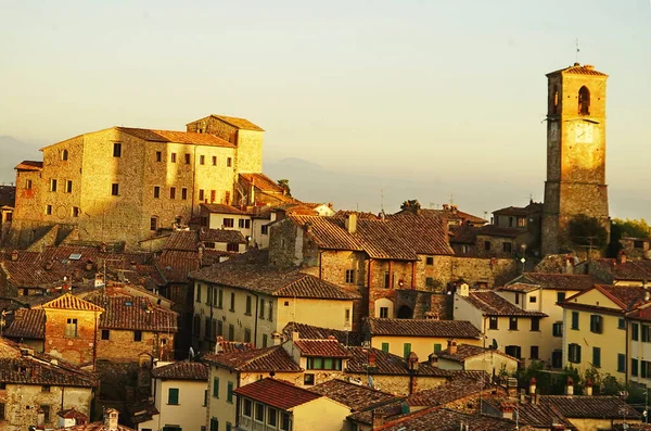 Widok Starożytnej Średniowiecznej Wioski Anghiari Zachodzie Słońca Toskania Włochy — Zdjęcie stockowe