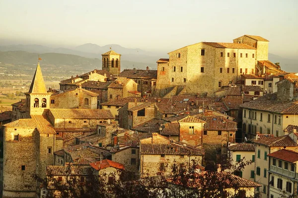 Вид Древнюю Средневековую Деревню Ангиари Закате Тоскана Италия — стоковое фото