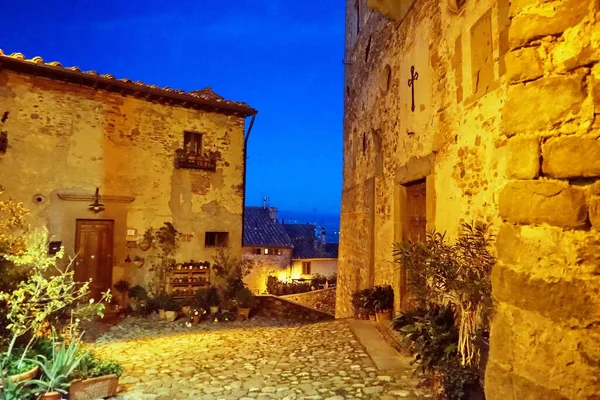 Vista Del Casco Antiguo Medieval Anghiari Por Noche Toscana Italia —  Fotos de Stock