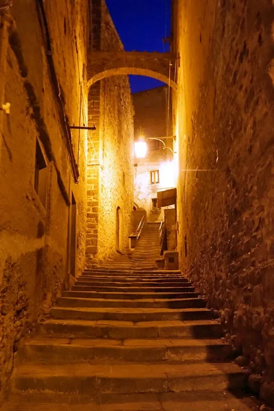 Glimpse Medieval Old Town Anghiari Evening Тоскана Италия — стоковое фото