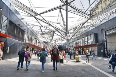 Napoli Metro, Campania, İtalya 'nın Garibaldi Meydanı İstasyonu