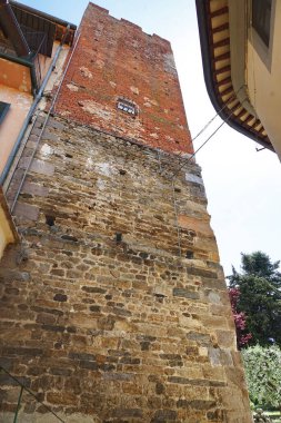 Vicopisano 'da ikiz kuleler; Toskana, İtalya