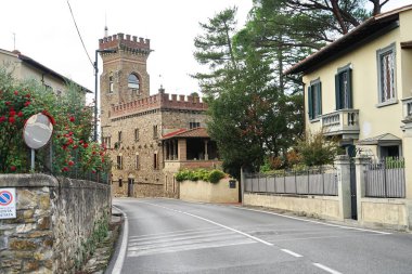 Floransa, Settignano 'daki Mezzaratta kalesi