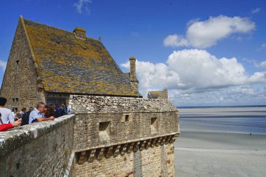 Mont Saint Michel duvarları Normandiya, Fransa