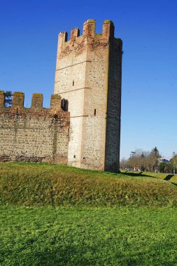 Montagnana, Veneto, İtalya 'nın ortaçağ duvarlarının kulesi