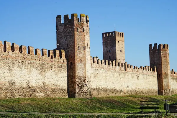 Montagnana, Veneto, İtalya 'nın ortaçağ duvarları