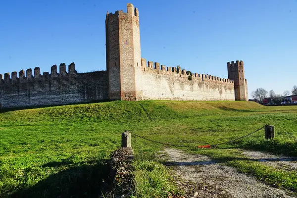 Montagnana, Veneto, İtalya 'nın ortaçağ duvarları