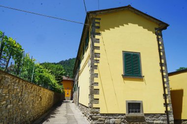 Marradi, Toskana, İtalya 'da tipik bir ev.