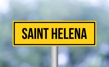 Arka planda Saint Helena yol tabelası