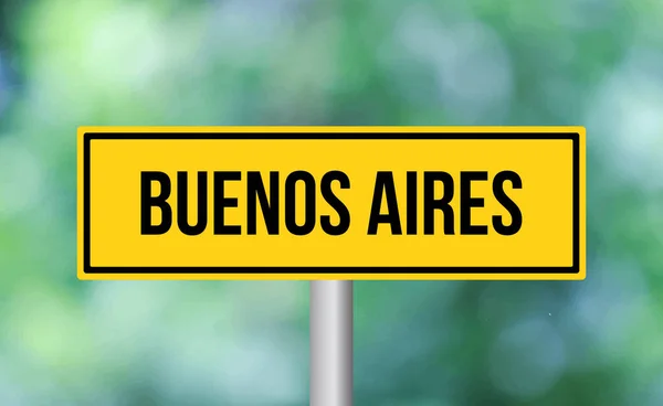 背景模糊的布宜诺斯艾利斯路标 — 图库照片