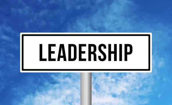 Leadership Road Sign Sky Background — Stock Photo, Image