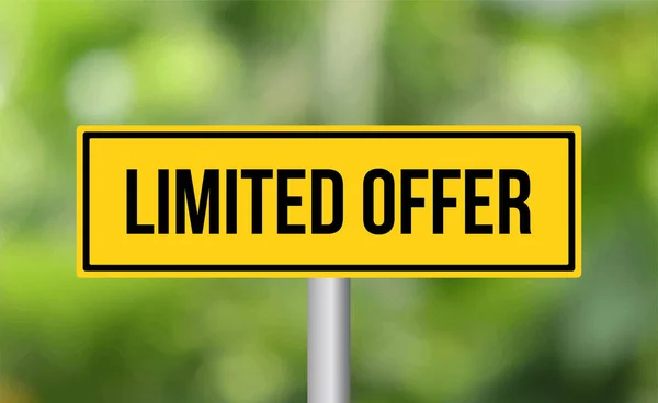 Limited Offer Road Sign Blur Background — Stock Photo, Image