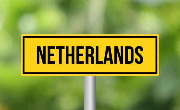 Znak Drogowy Niderlandów Rozmytym Tle — Zdjęcie stockowe