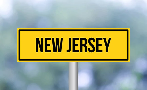 ブルーを背景にしたニュージャージー州の道路標識 — ストック写真