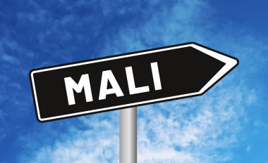 Bulutlu arkaplanda Mali yol işareti
