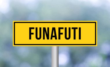 Bulanık arkaplanda Funafuti yol işareti