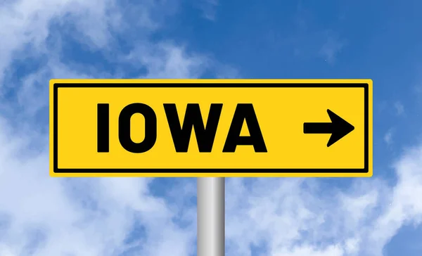 Iowa Segnale Stradale Sfondo Cielo Nuvoloso — Foto Stock