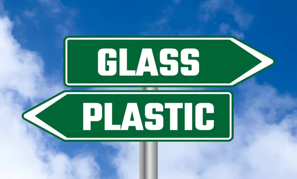 Straßenschild Aus Glas Oder Kunststoff Auf Himmelshintergrund — Stockfoto
