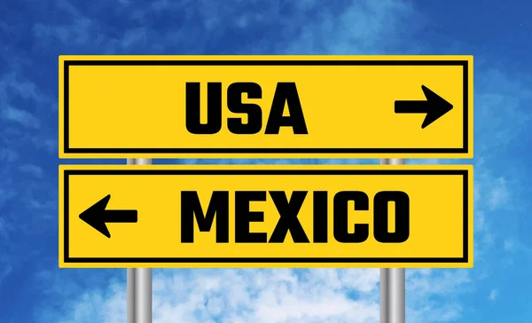 Usa Mexico Road Sign Cloudy Sky Background — Stock Photo, Image