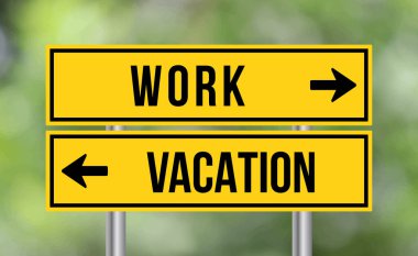 Bulanık arkaplanda iş ya da tatil tabelası