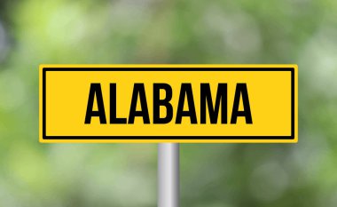 Arka planda Alabama yol tabelası
